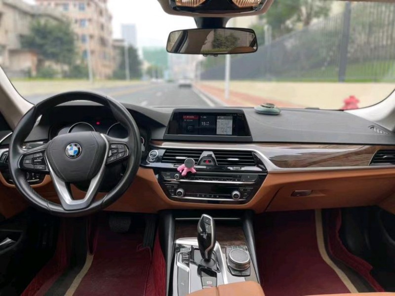 东莞18年宝马5系4