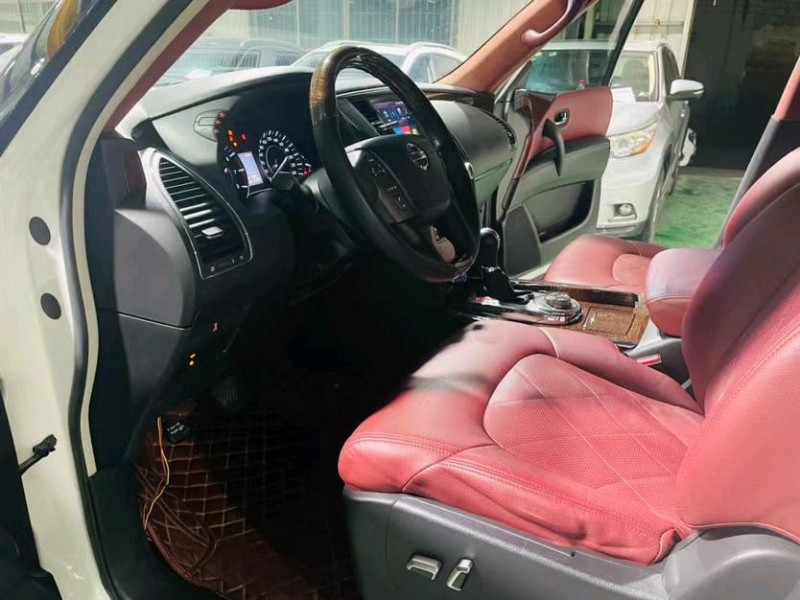 东莞17年日产途乐4