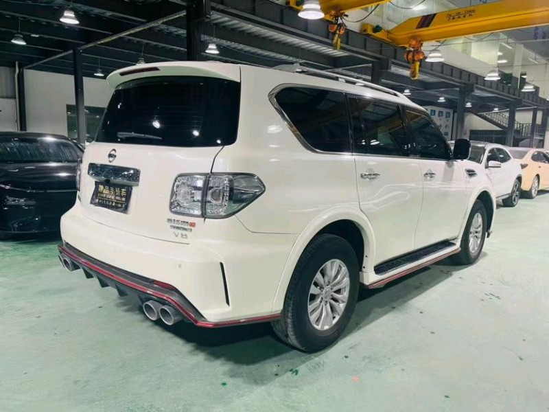 东莞17年日产途乐8