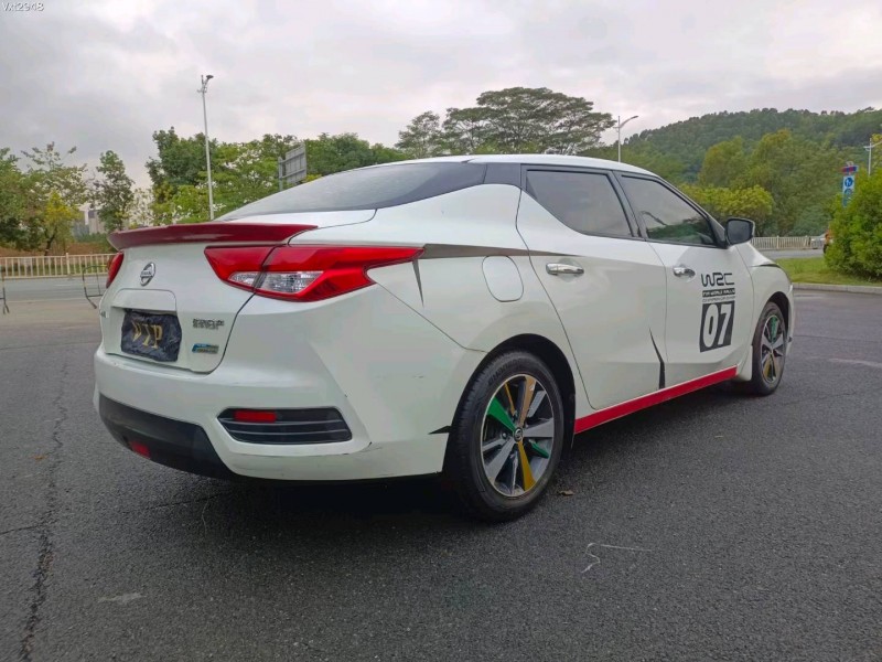 东莞17年日产蓝鸟6