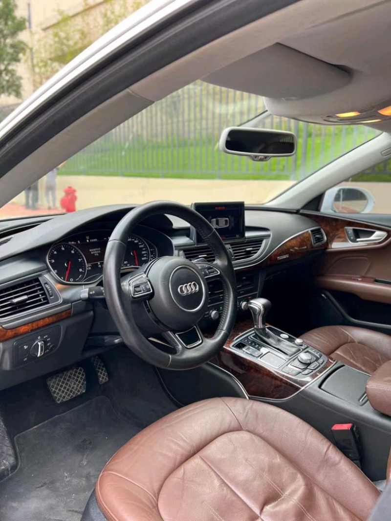 东莞14年奥迪A7L4