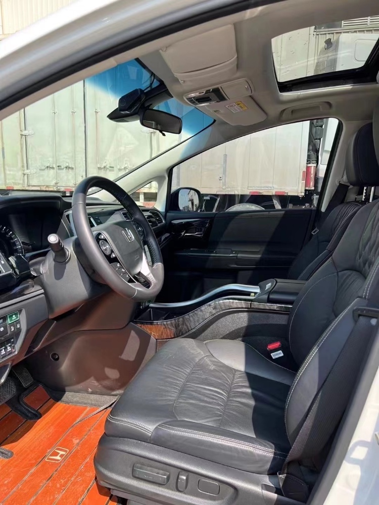 东莞21年本田艾力绅3