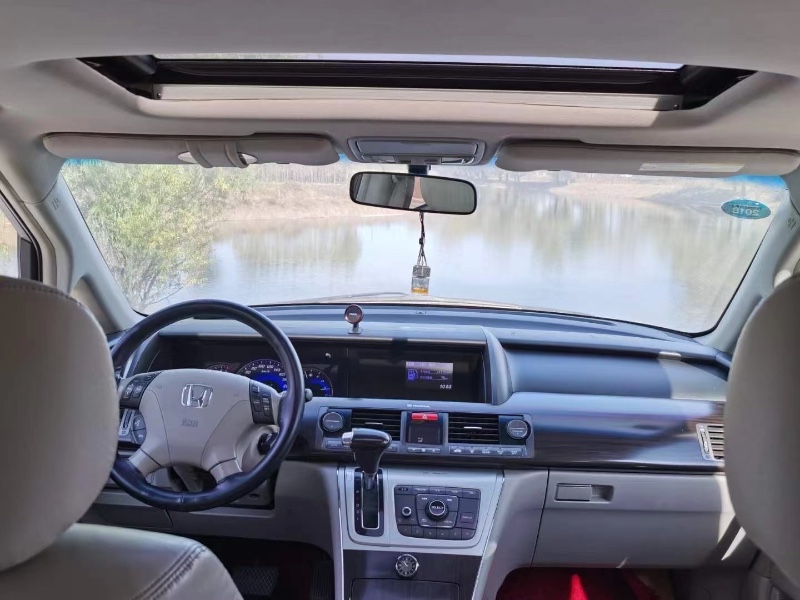 石家庄14年本田艾力绅5