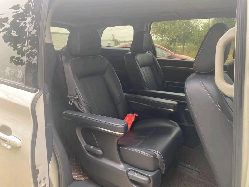 保定19年传祺M85