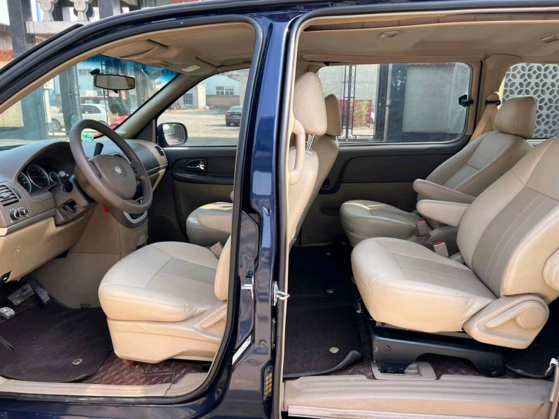 保定16年别克GL84