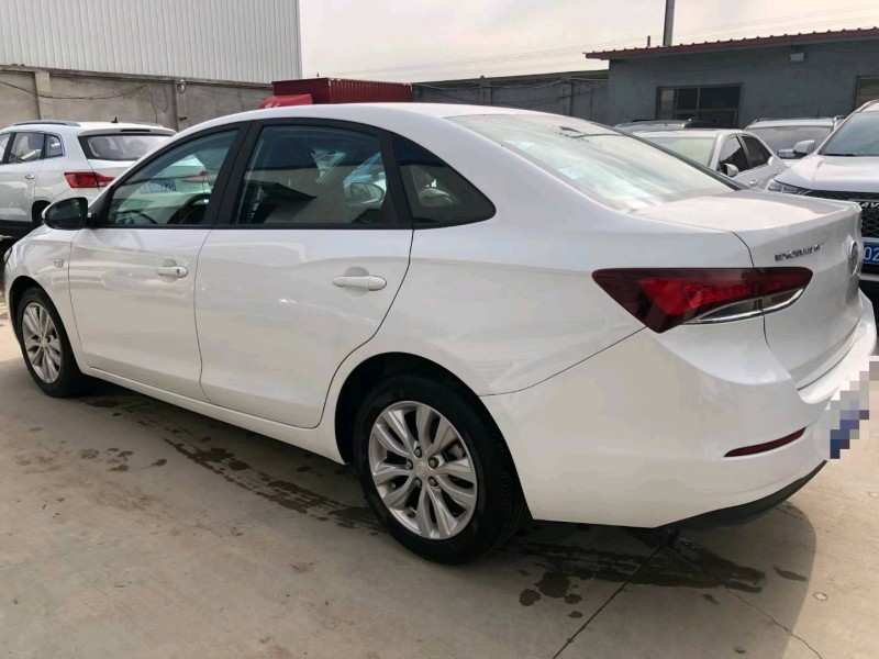 保定21年别克英朗2