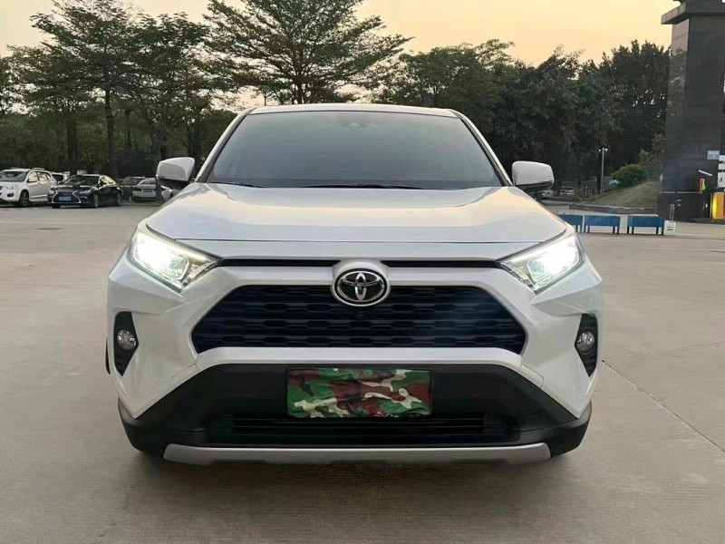 东莞22年丰田RAV4荣放1