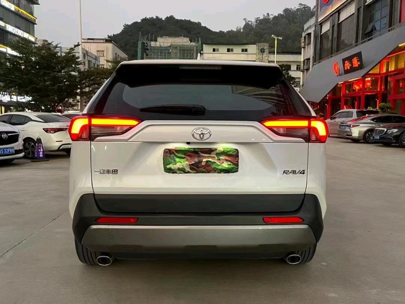东莞22年丰田RAV4荣放9
