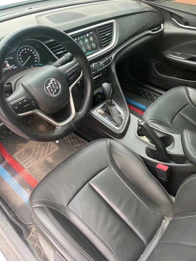 枣庄19年别克威朗4