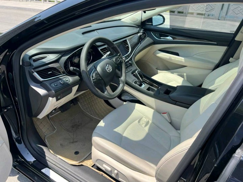 徐州20年别克君越9