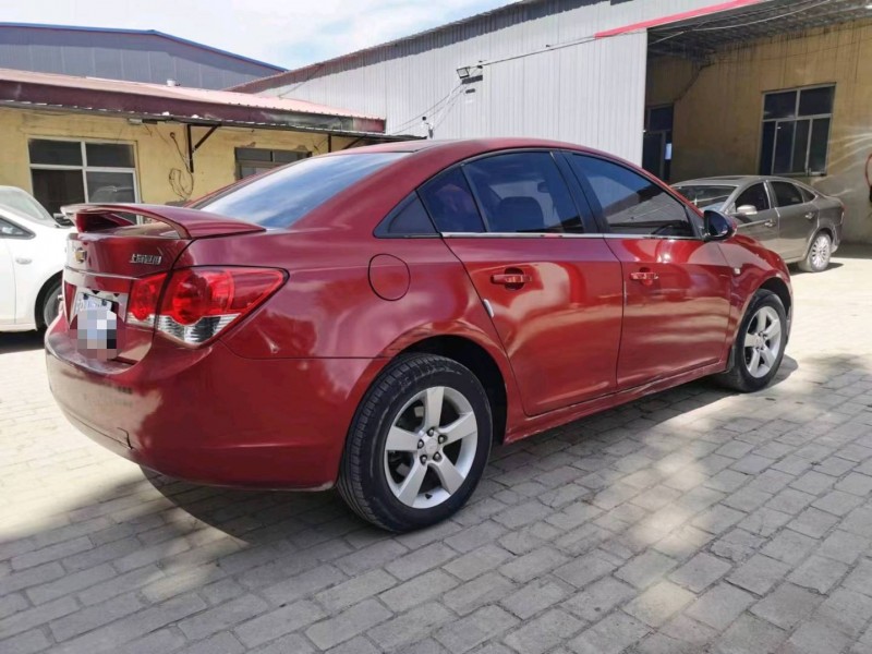 保定10年雪佛兰科鲁兹8