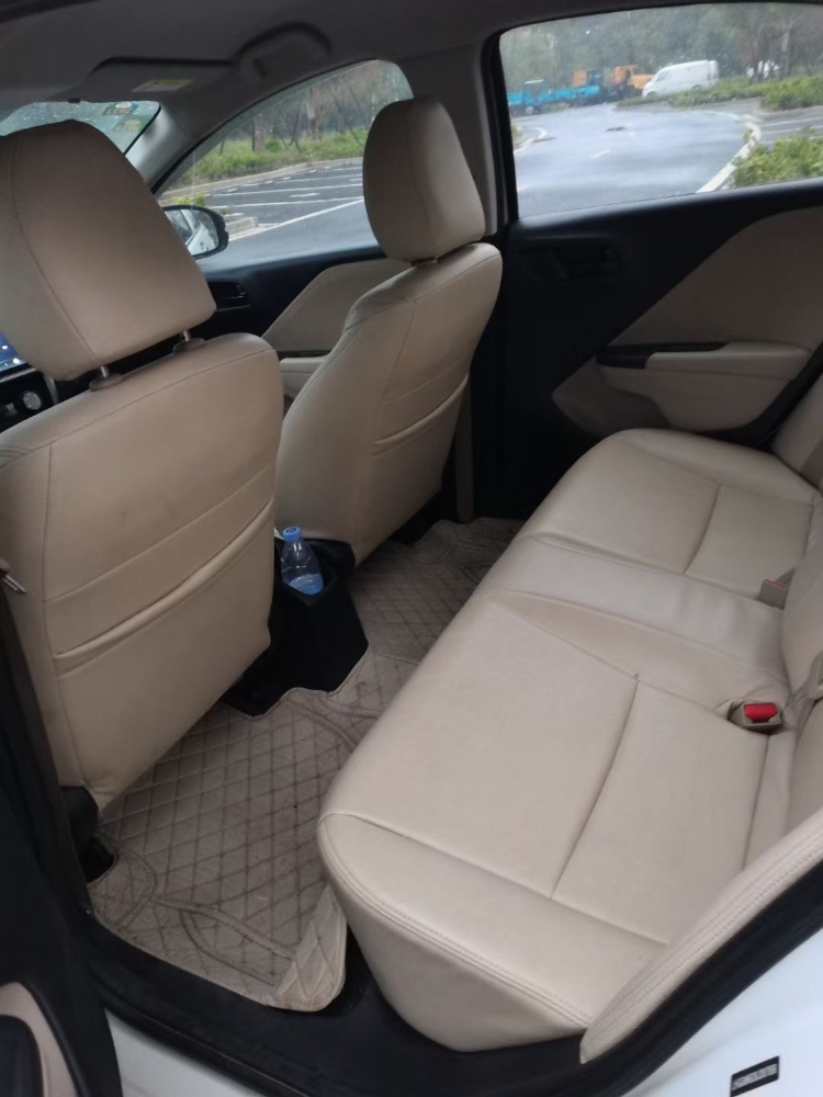 北京18年本田锋范9