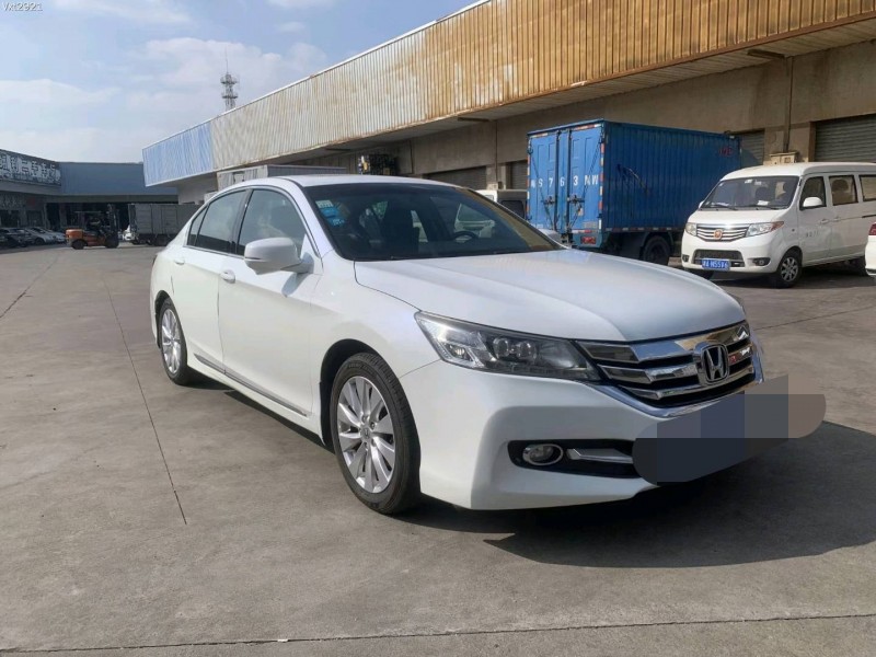 东莞15年本田雅阁2