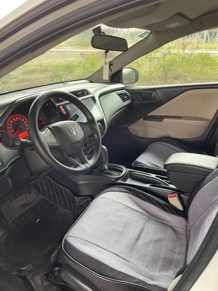 青岛17年本田锋范8