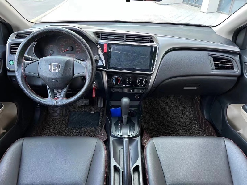 青岛17年本田锋范5