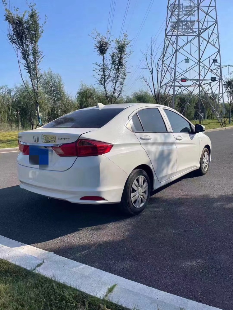 青岛17年本田锋范6