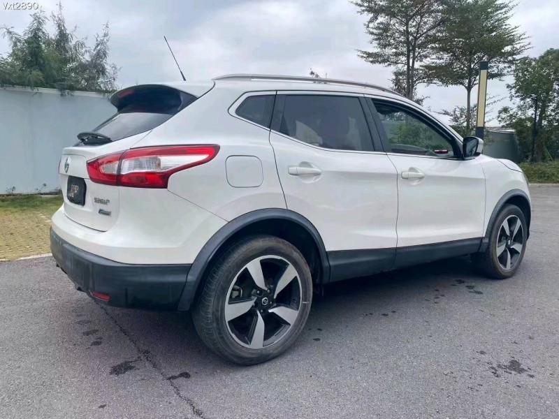 东莞18年日产逍客8