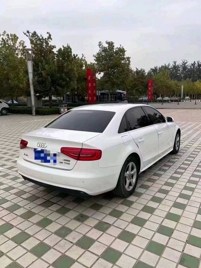 北京14年奥迪A4L2