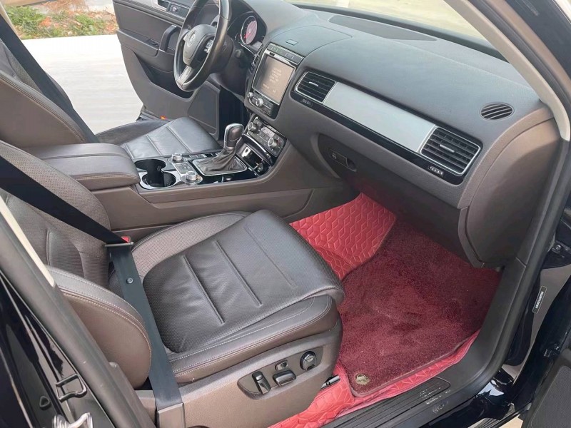 徐州19年大众途锐6