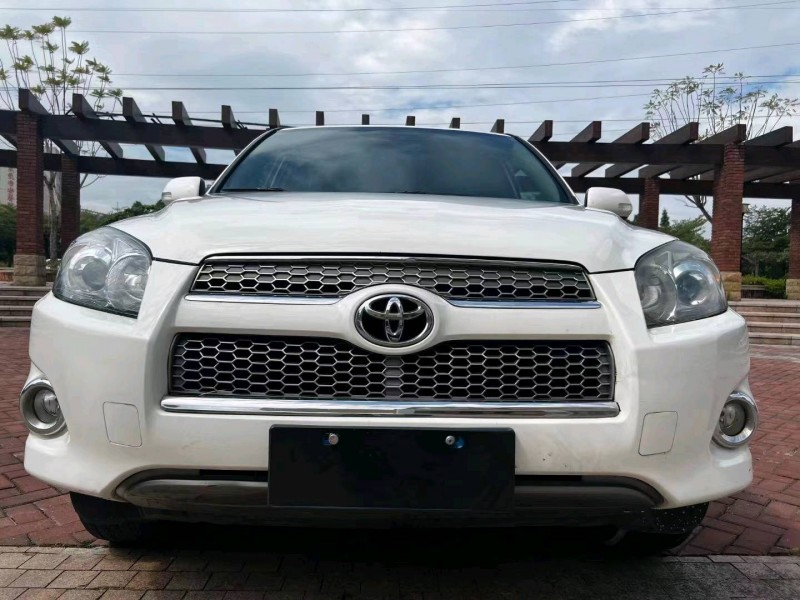 广州13年丰田RAV4荣放1