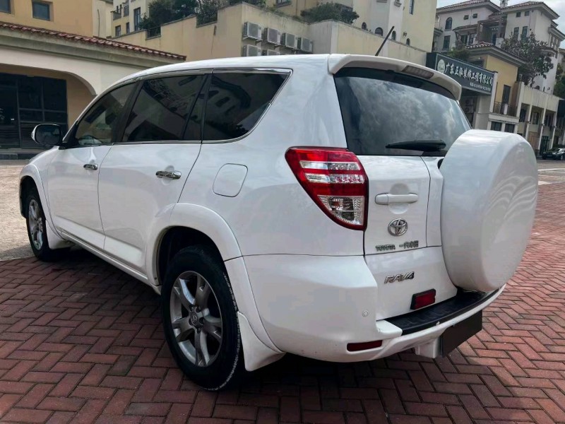 广州13年丰田RAV4荣放5
