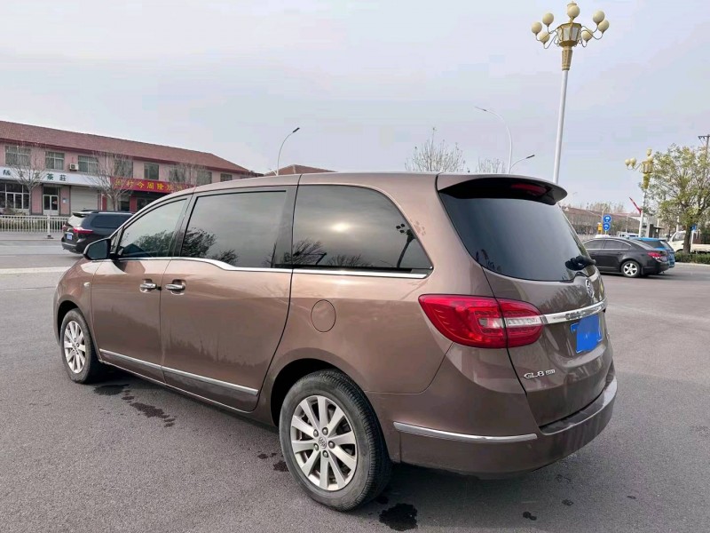 枣庄19年别克GL88