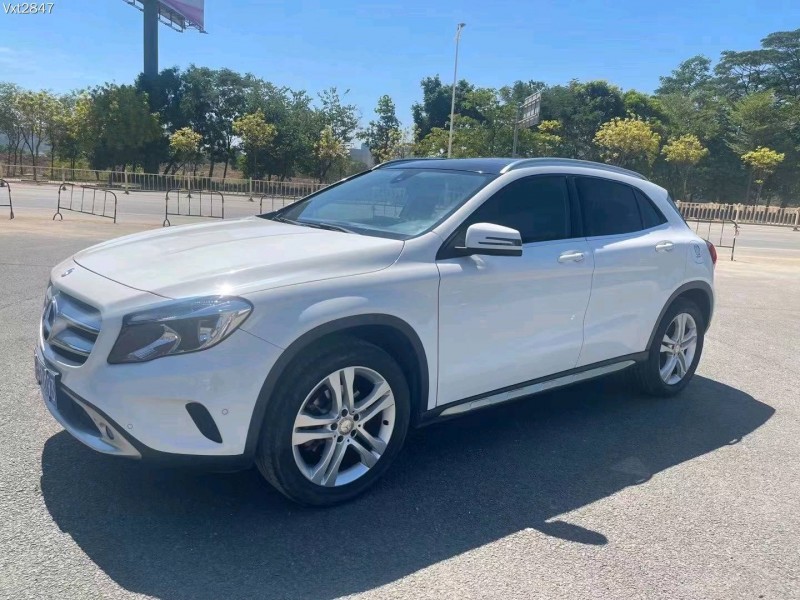 东莞17年奔驰GLA2