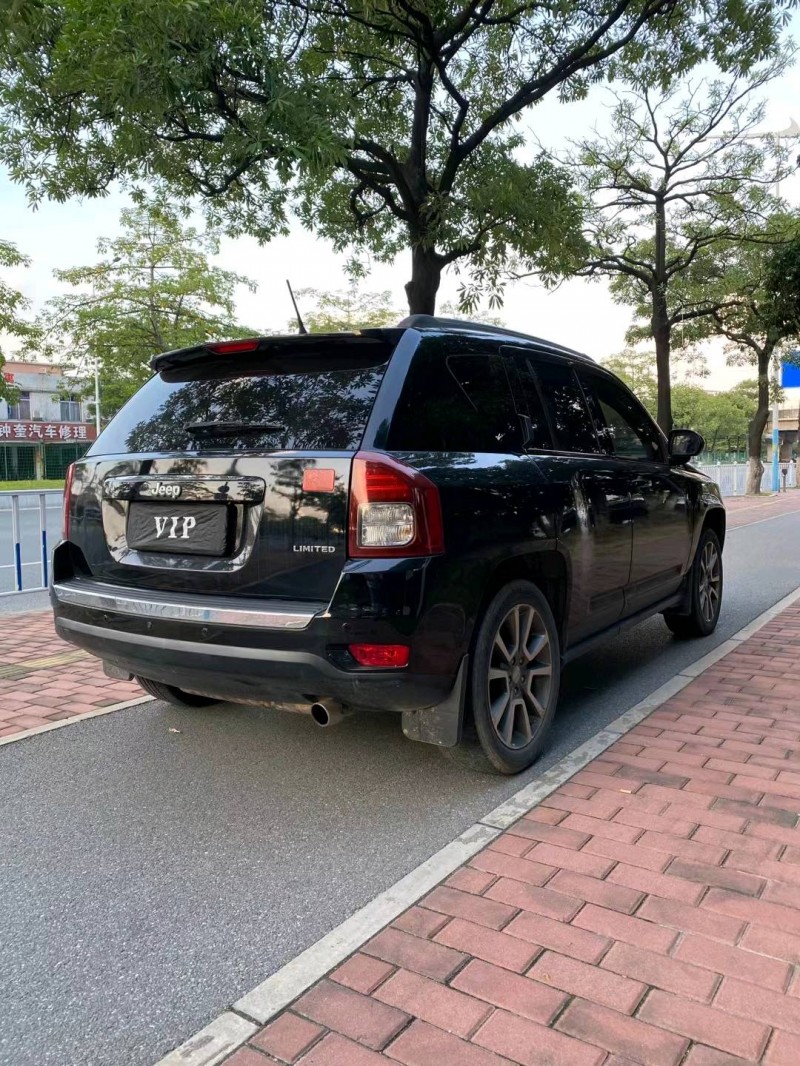 广州13年Jeep指南者7