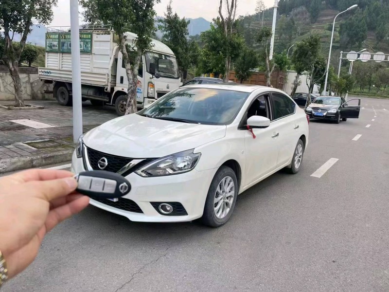 邯郸21年日产轩逸1