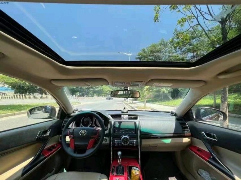 东莞11年丰田锐志6