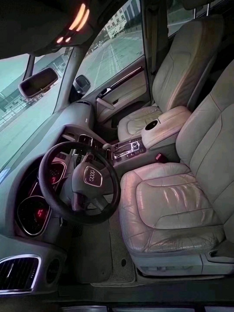 北京07年奥迪Q76
