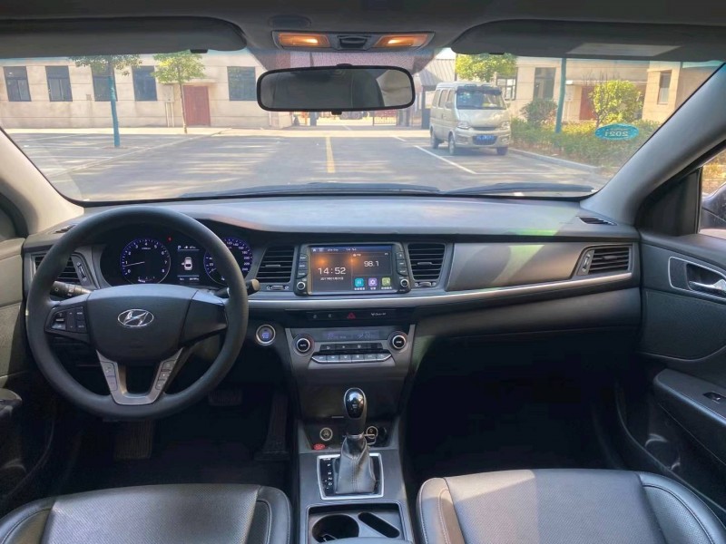 徐州19年现代名图6