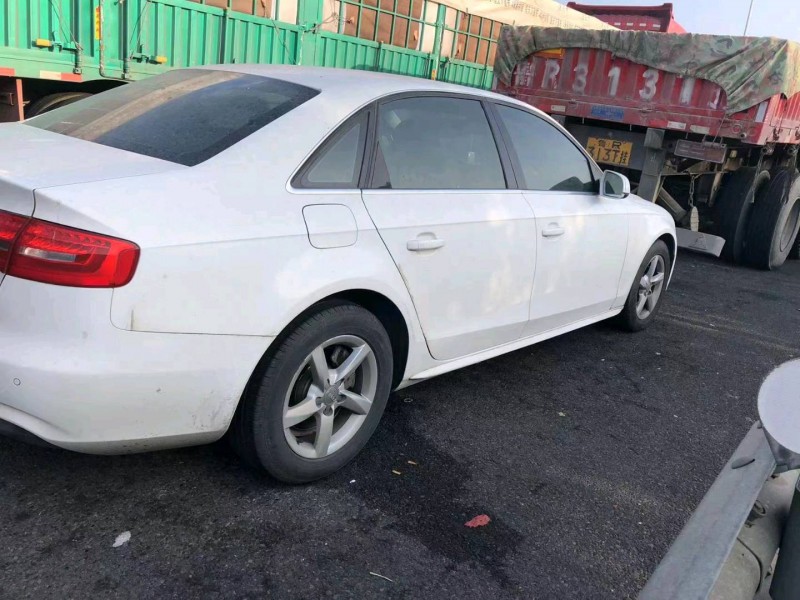 东营13年奥迪A4L6