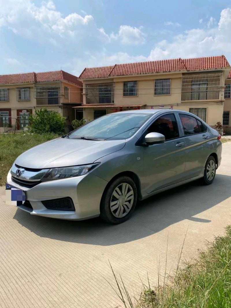 广州18年本田锋范2