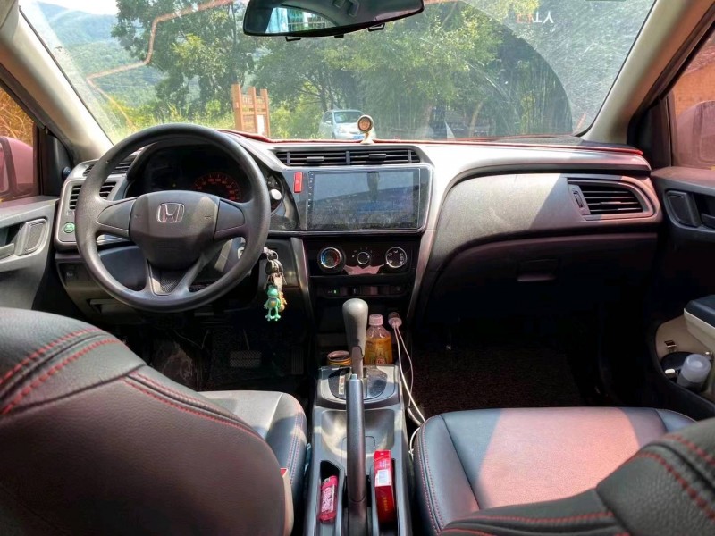 广州18年本田锋范5