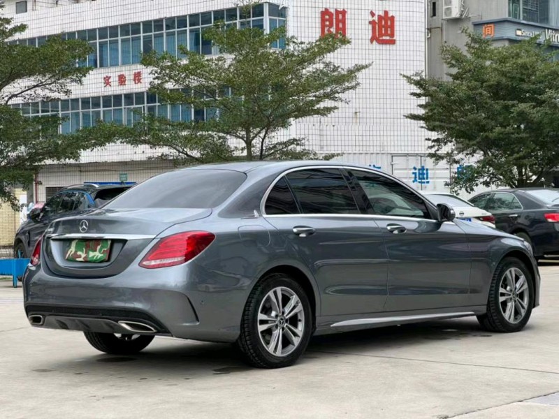 东莞17年奔驰C8