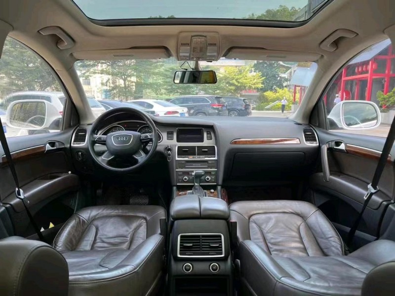 东莞16年奥迪Q75