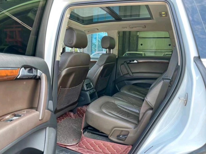 东莞16年奥迪Q74