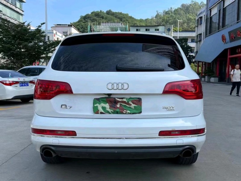 东莞16年奥迪Q71