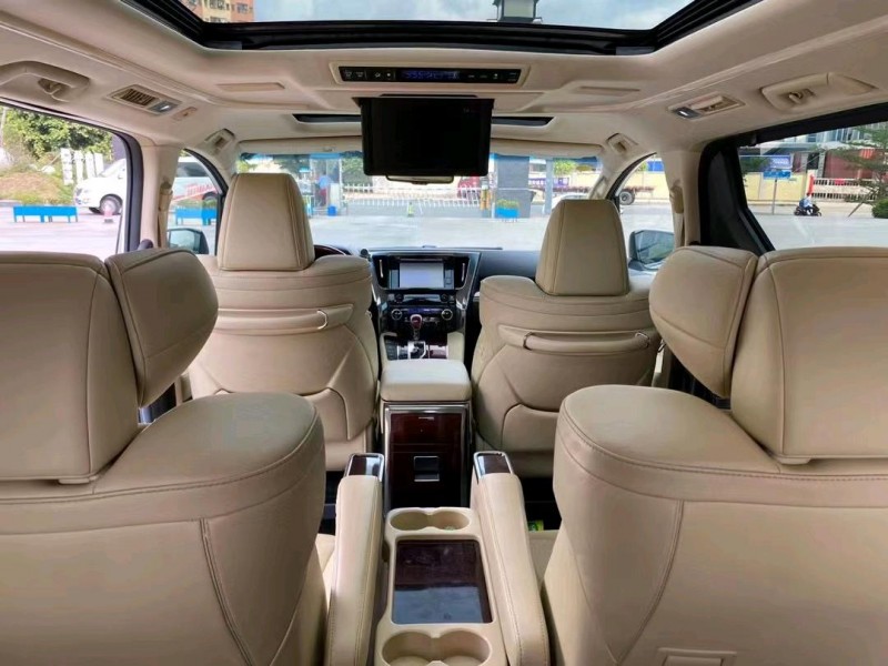 东莞17年丰田埃尔法5