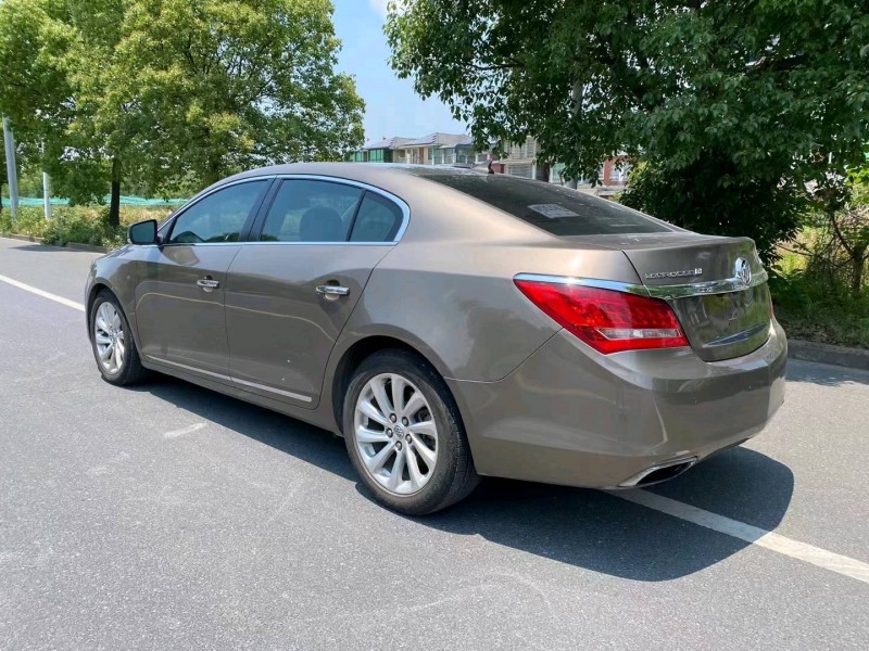 嘉兴16年别克君越8