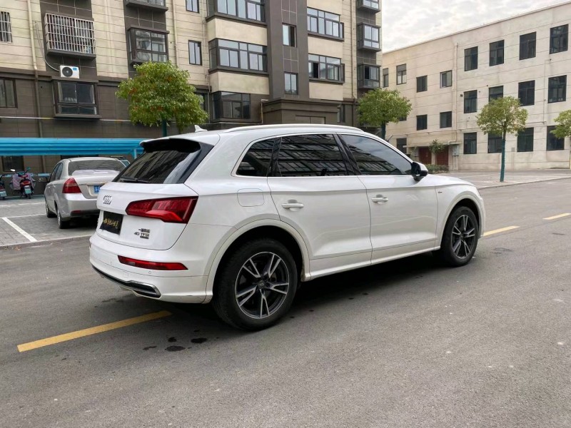 徐州19年奥迪Q58