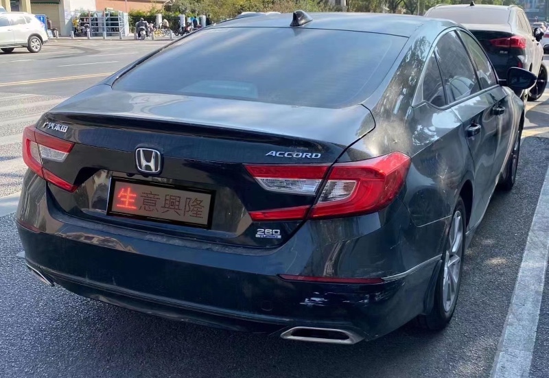 武汉21年本田雅阁3