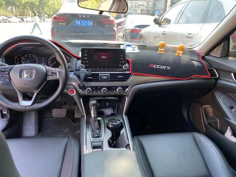 武汉21年本田雅阁5