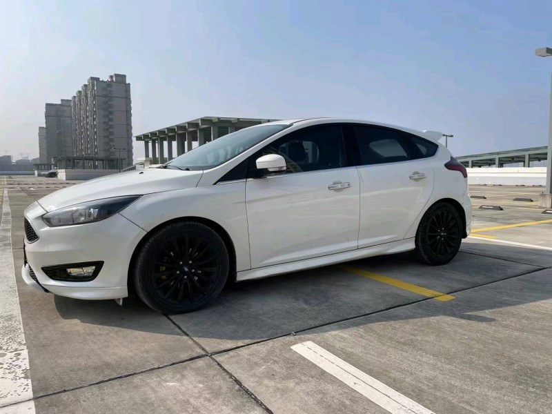 盐城17年福特福克斯2