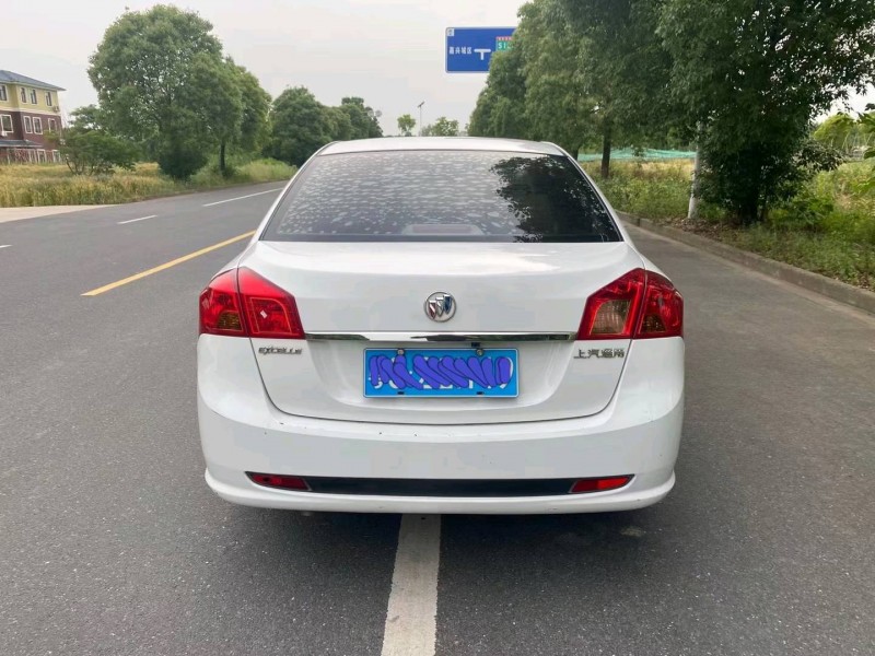 嘉兴16年别克凯越9