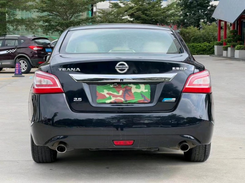 东莞13年日产天籁1