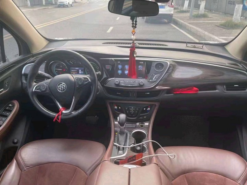 重庆18年别克昂科威6