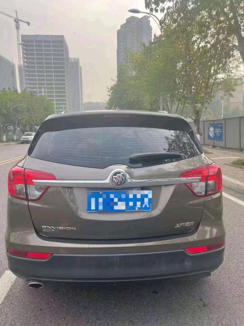 重庆18年别克昂科威1