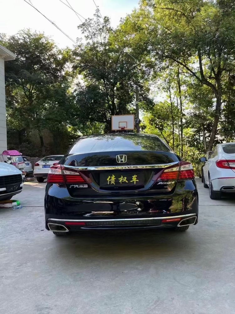 宜春17年本田雅阁2